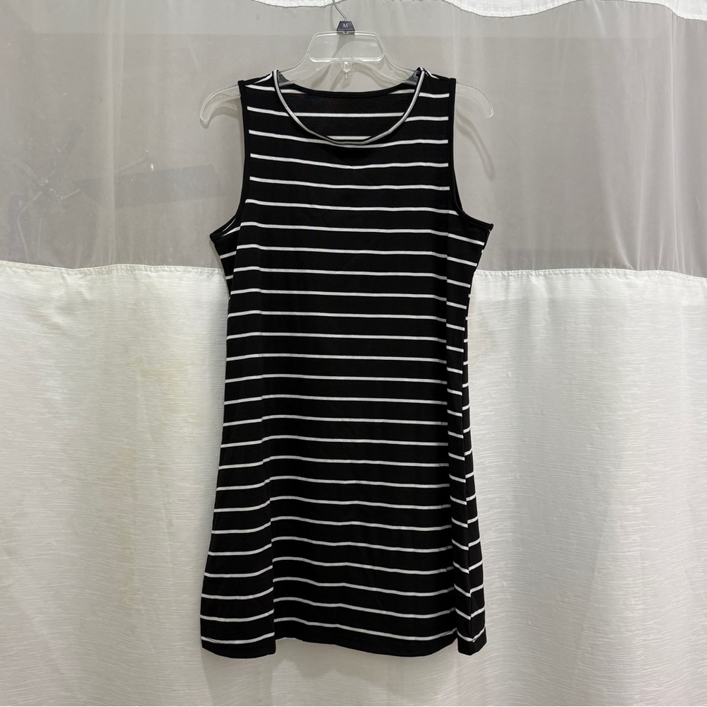 Shein Black & White Striped Sleeveless Dress Size M Scoop Neck Stretch A-Line